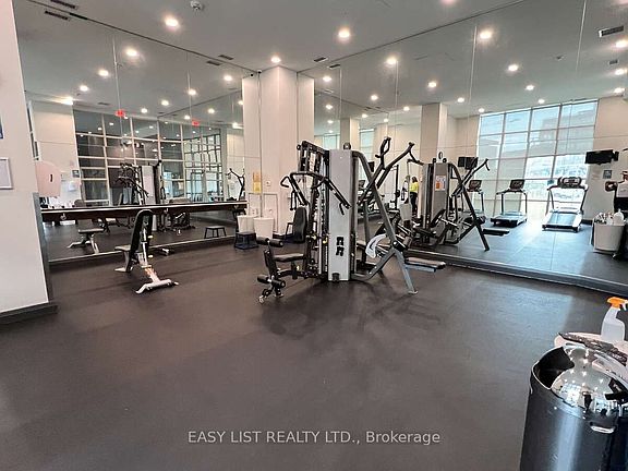 4th image of 125 Western Battery Rd #1402