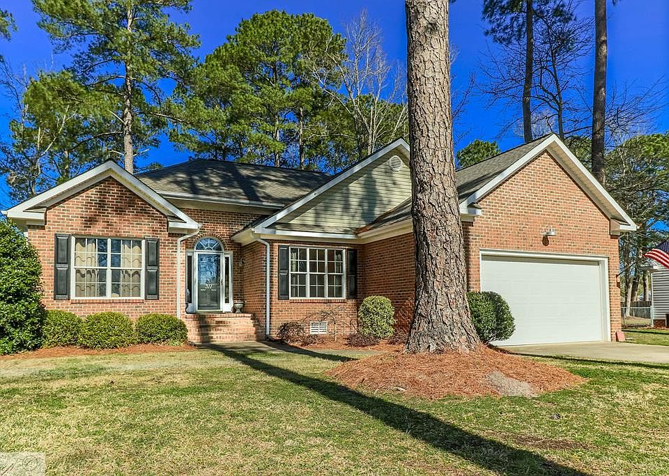1st image of 311 Green Dr