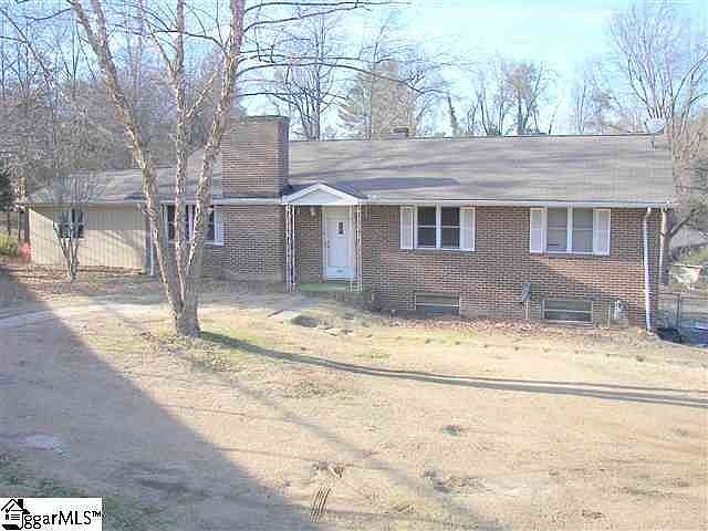 1st image of 2807 E North St