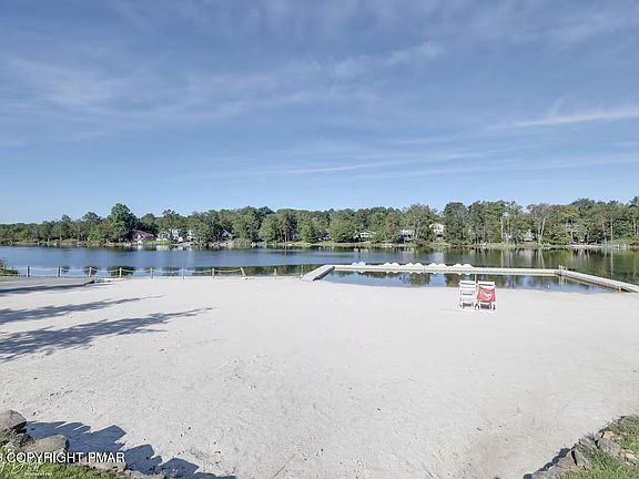 4th image of Fairhaven Dr #428