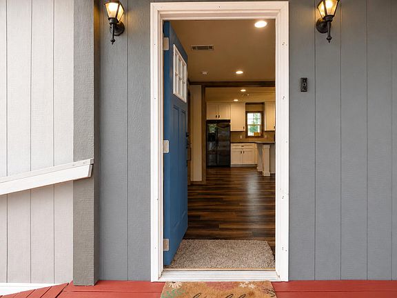 2nd image of 5220 Cerritos Ave