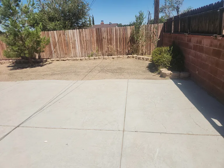 44246 Foxton Ave — Photo 10
