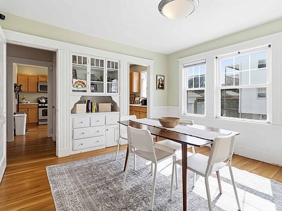 5th image of 18 Chandler St Unit 18