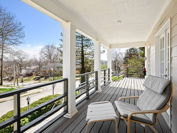 5th image of 4746 Mercier St