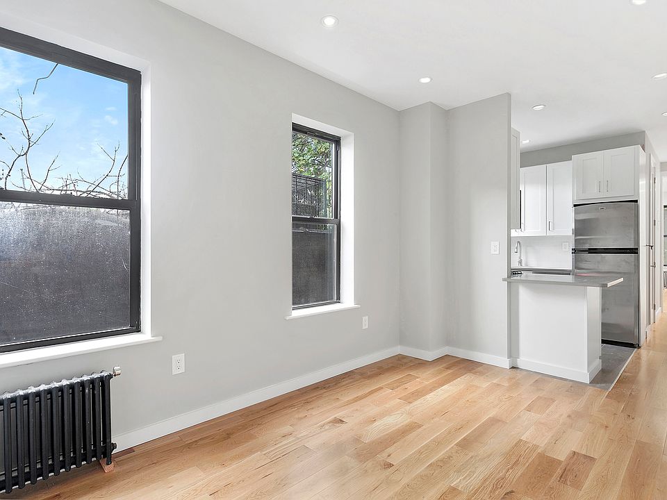 1st image of 482 Tompkins Ave APT 2A