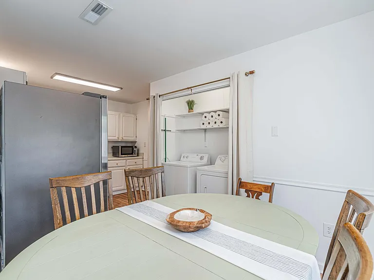 1135 Hulon Ln — Photo 12