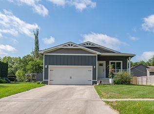 1131 Prairie St, Adel, IA 50003