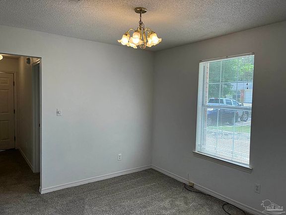 5th image of 2782 Augustus Rd
