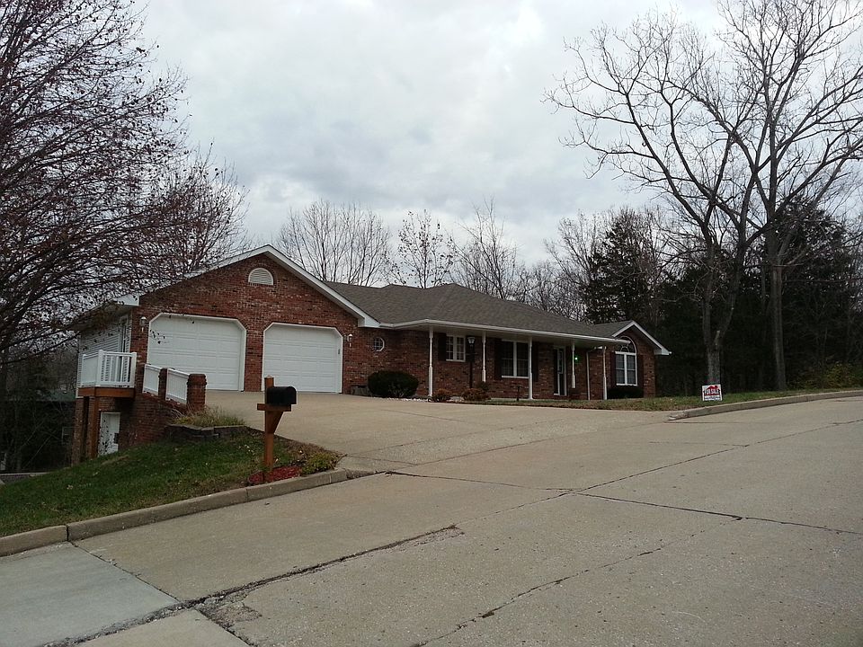 2nd image of 2324 Yorktown Dr.