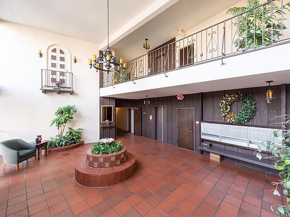 2nd image of 1427 Floribunda Ave APT 103