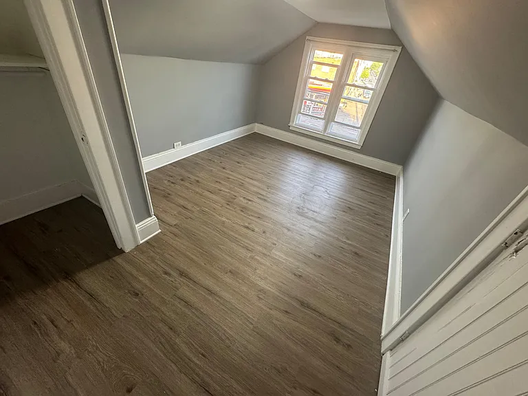 559 Grove St #G3 — Photo 4