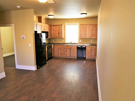 4th image of 2141 NW Janssen St APT 102