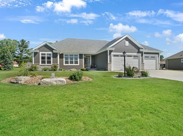 N47W22346 Woodleaf WAY, Pewaukee, WI 53072