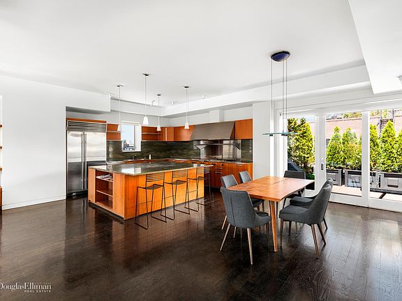 4th image of 95 Charles St APT 5