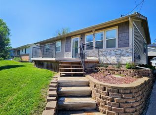 2612 Grandview Ave, Des Moines, IA 50317