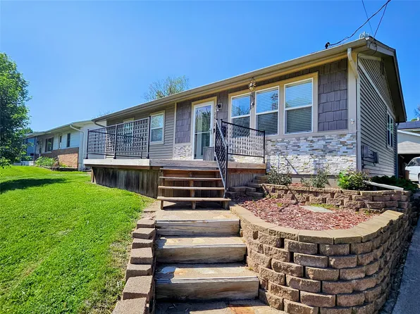 2612 Grandview Ave, Des Moines, IA 50317
