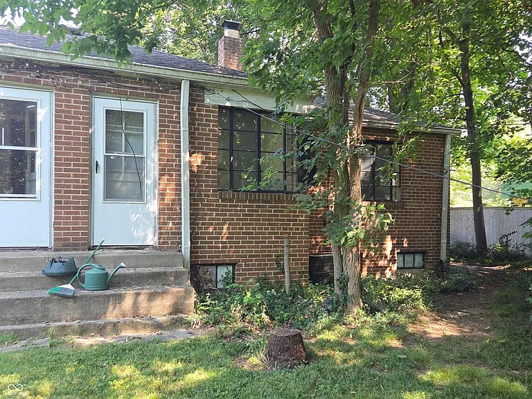 67 W Westfield Blvd — Photo 15
