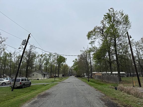 4th image of 110 Garret Ave