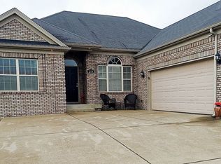 219 Jewel Ct, VINE GROVE, KY 40175