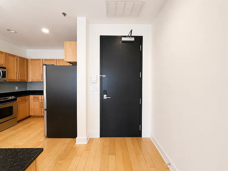 444 N Central Ave #303-1-1 — Photo 8