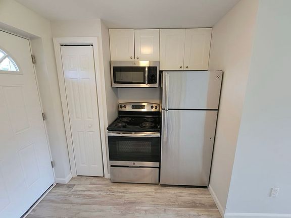 2nd image of 127 Cosey Beach Ave #Bb