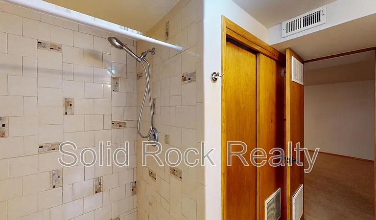 2527 Mount Vernon St — Photo 18