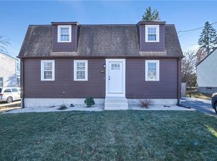 29 Rosemont Ave, Cumberland, RI 02864