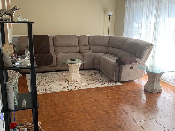 5th image of 154 Shabbona Dr