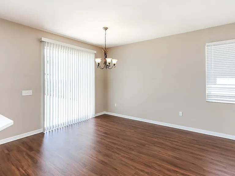 12122 Fern Haven Ave — Photo 5