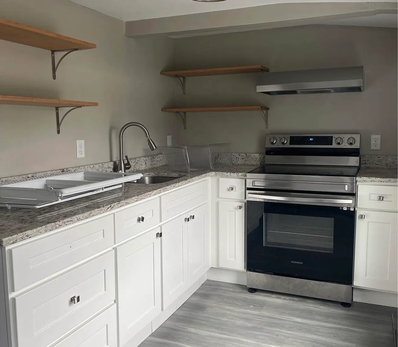 2 bed, $2,400 — Photo 4