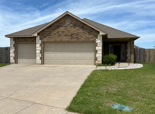 7707 SW Bradley Ct, Lawton, OK 73505