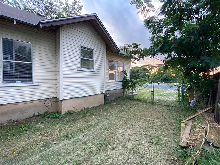 1175 Springdale Rd — Photo 13