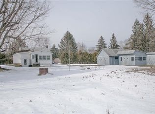 1440 Hogan Rd, Webster, NY 14580