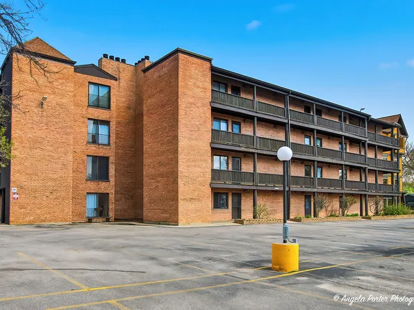 460 N Main St APT N206a, Wauconda, IL 60084