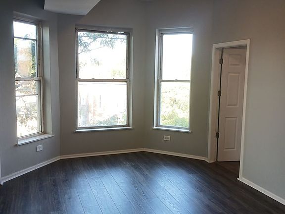 3rd image of 201 N Laramie Ave APT 3