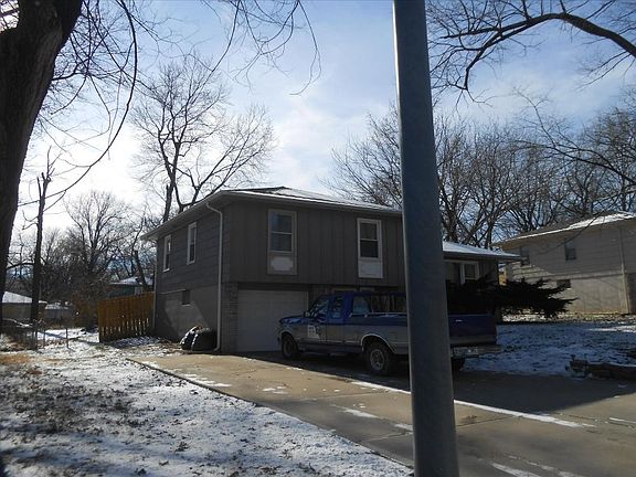 2nd image of 8101 E 92nd Ter