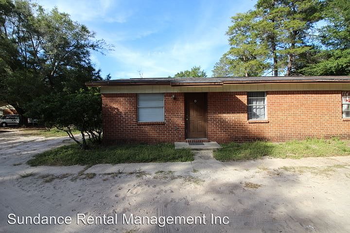 1st image of 704 Shady Lane Dr APT B