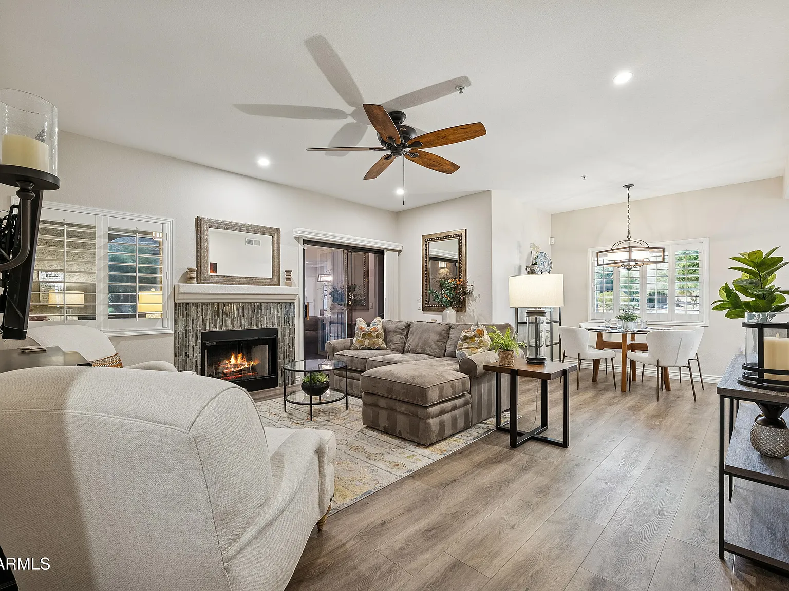 2 bed, 2.0 bath, 1500 sqft, $2,200 — Photo 2
