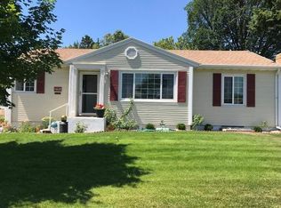 1022 N 1st St, Bismarck, ND 58501