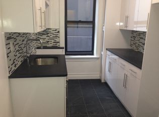 1040 46th Ave, Long Island City, NY 11101