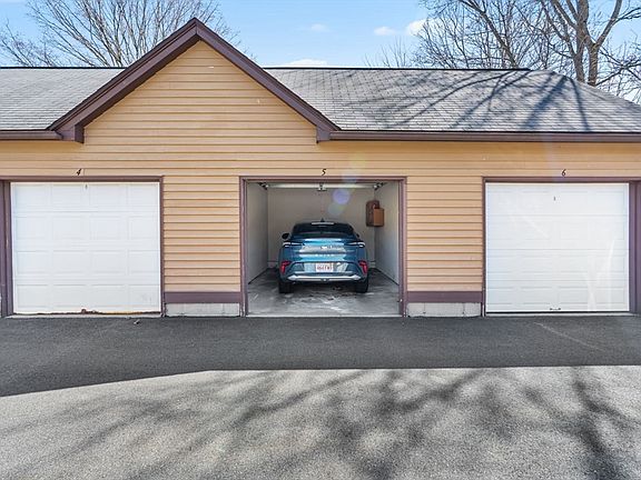 5th image of 575 Bridge Rd Unit 11-3