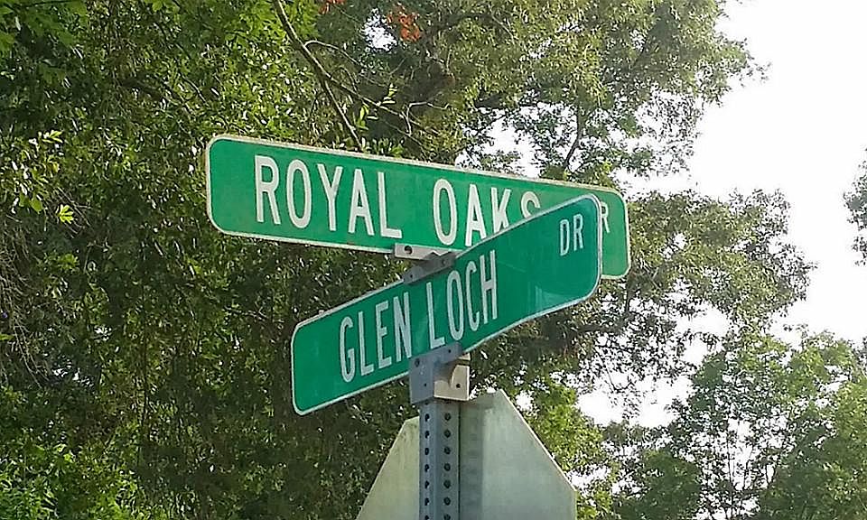 Great Woodlands Location!