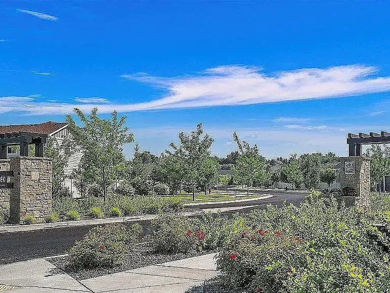 2140 S Woodsage Way — Photo 64