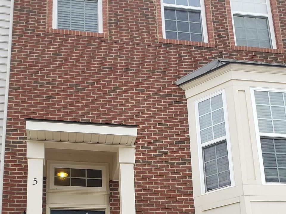 1st image of 5 Ballister Pl