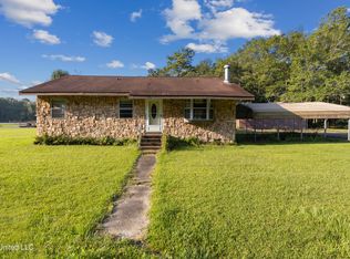 7524 Frank Griffin Rd, Moss Point, MS 39563