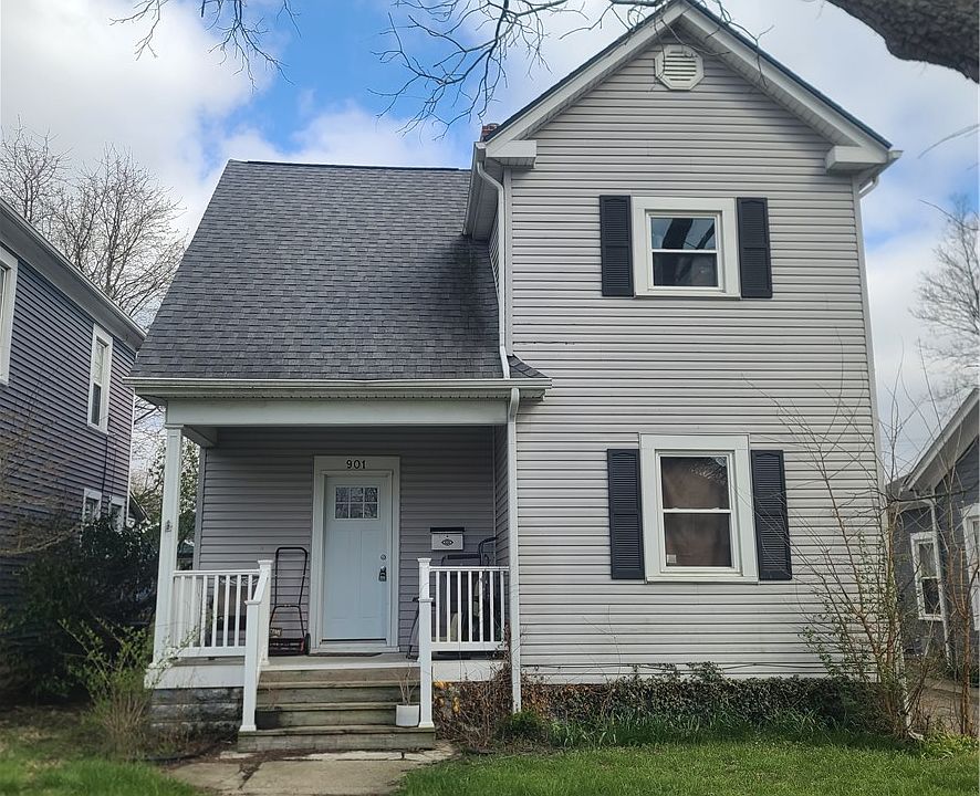 1st image of 901 S Detroit St