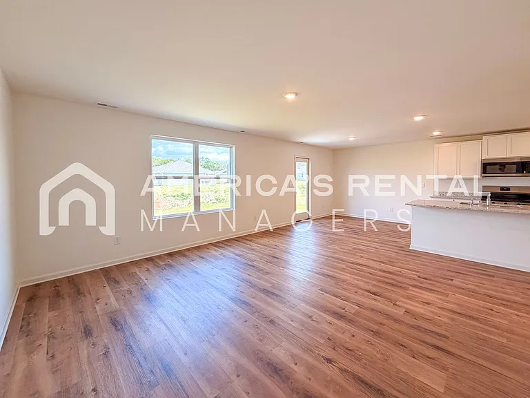 377 Koslin Loop — Photo 15