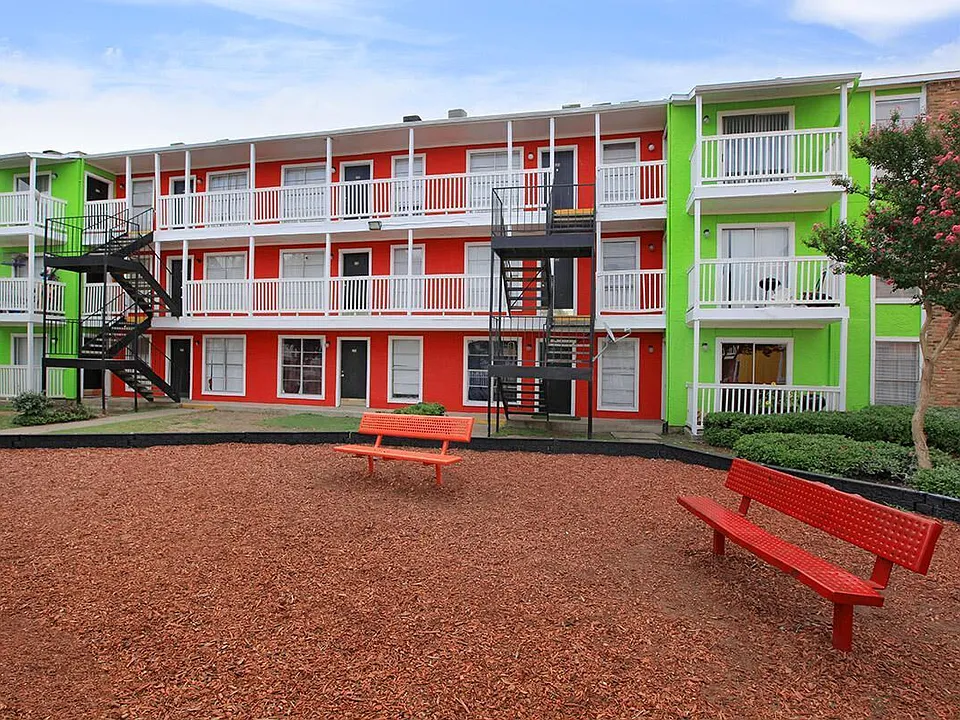 Mireya Apartment Homes