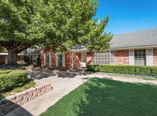 1051 Roaring Springs Rd, Fort Worth, TX 76114