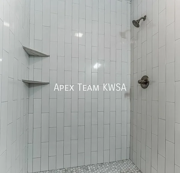 51-75 E 5th St #53 — Photo 16